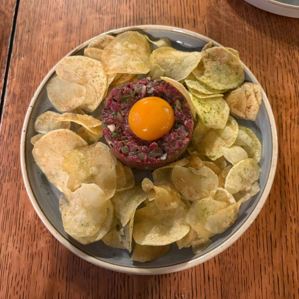 Steak Tartare Bistro du Vin