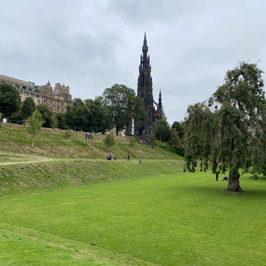 3 Days in Edinburgh: What to See and Do in 2026 princes street gardens