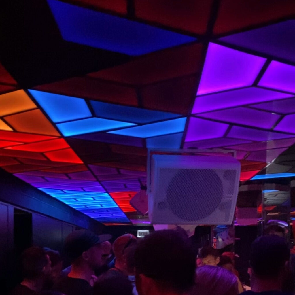bathroom club hi ibiza