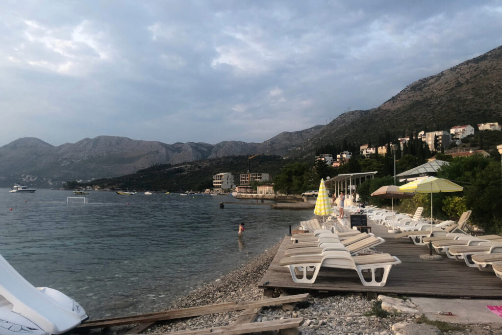 ispod gospe beach cavtat