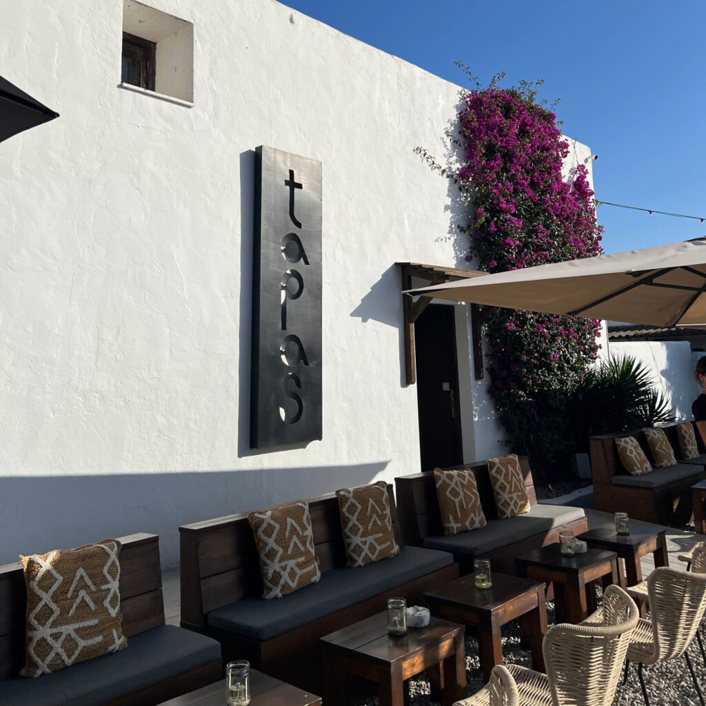 tapas ibiza outside