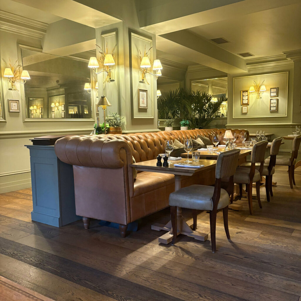 Bistro du Vin Interior